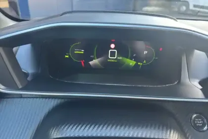 Photo 17 Peugeot 208  PureTech 100 S&S EAT8