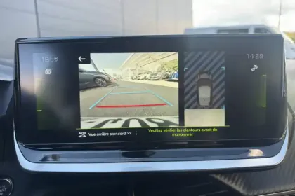 Photo 25 Peugeot 208  PureTech 100 S&S EAT8