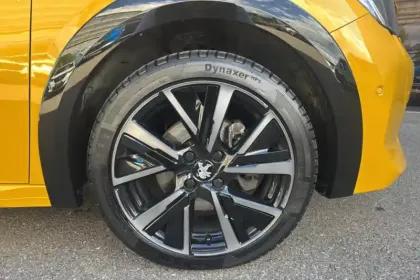 Photo 13 Peugeot 208  PureTech 100 S&S EAT8