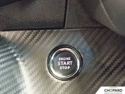 Photo 16 Peugeot 208  PureTech 100 S&S EAT8