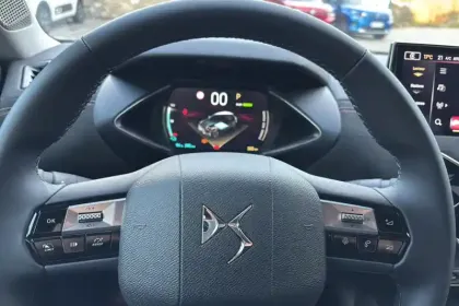 Photo 84 DS DS 3  E-Tense