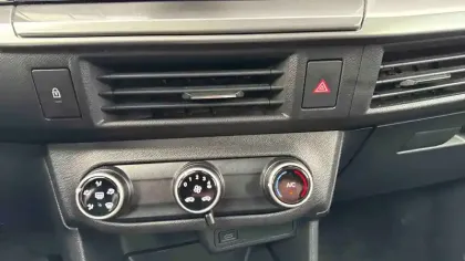 Photo 16 Opel Frontera  1.2 Turbo Hybrid 100 ch e-DCT6