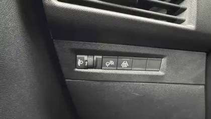 Photo 19 Opel Frontera  1.2 Turbo Hybrid 100 ch e-DCT6