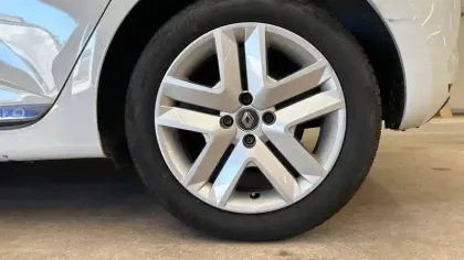 Photo 11 Renault Clio  Blue dCi 85