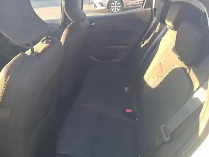 Photo 28 Renault Clio  Blue dCi 85