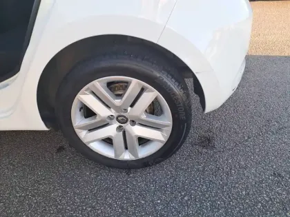 Photo 31 Renault Clio  Blue dCi 85