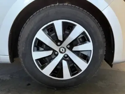 Photo 79 Renault Clio Gén. V (BJA) Ph1 NG Equilibre 5