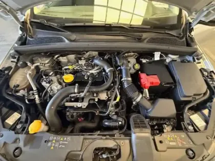 Photo 53 Renault Clio Gén. V (BJA) Ph1 NG Equilibre 5