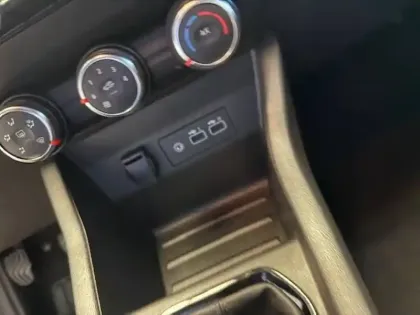 Photo 64 Renault Clio Gén. V (BJA) Ph1 NG Equilibre 5