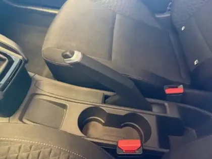 Photo 65 Renault Clio Gén. V (BJA) Ph1 NG Equilibre 5