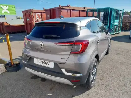 Photo 3 Renault Captur  E-Tech full hybrid 145