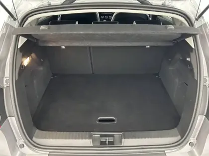 Photo 31 Renault Captur  E-Tech full hybrid 145