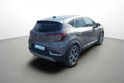 Photo 10 Renault Captur  E-Tech full hybrid 145