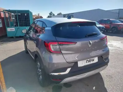 Photo 2 Renault Captur  E-Tech full hybrid 145