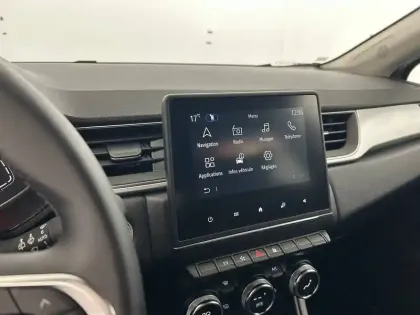 Photo 25 Renault Captur  E-Tech full hybrid 145