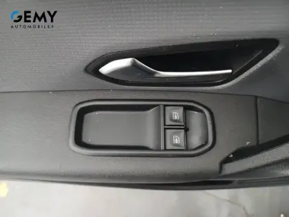 Photo 11 Renault EXPRESS (30) Gén. I Ph1 Confort 4