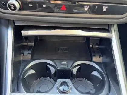 Photo 40 BMW Serie 3 318d 150 ch BVA8