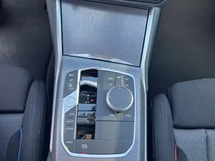 Photo 33 BMW Serie 3 318d 150 ch BVA8