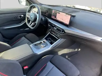 Photo 47 BMW Serie 3 318d 150 ch BVA8