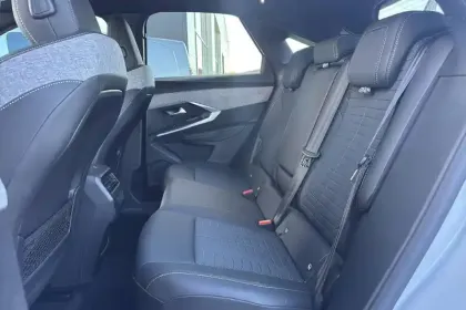 Photo 14 Peugeot 3008  Hybrid 145 e-DCS6