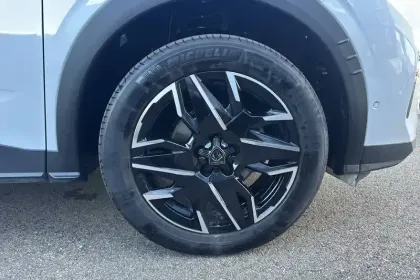 Photo 9 Peugeot 3008  Hybrid 145 e-DCS6