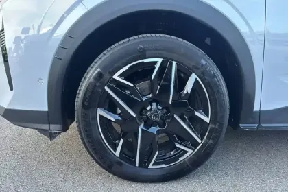 Photo 10 Peugeot 3008  Hybrid 145 e-DCS6