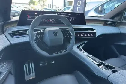 Photo 16 Peugeot 3008  Hybrid 145 e-DCS6