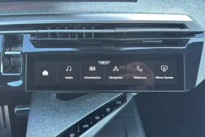 Photo 20 Peugeot 3008  Hybrid 145 e-DCS6