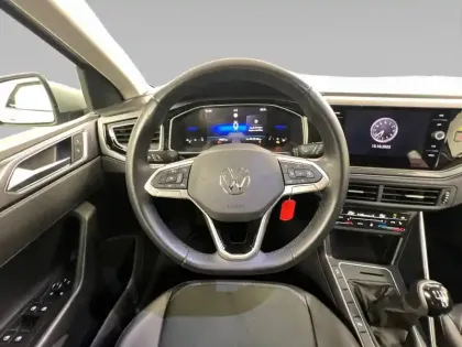 Photo 65 Volkswagen Polo  1.0 TSI 95 S&S BVM5