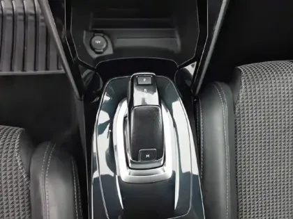 Photo 13 Peugeot 208  PureTech 100 S&S EAT8