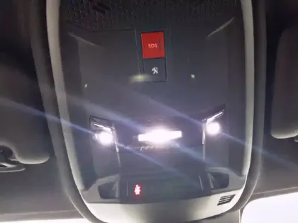 Photo 22 Peugeot 208  PureTech 100 S&S EAT8