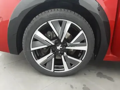 Photo 12 Peugeot 208  PureTech 100 S&S EAT8