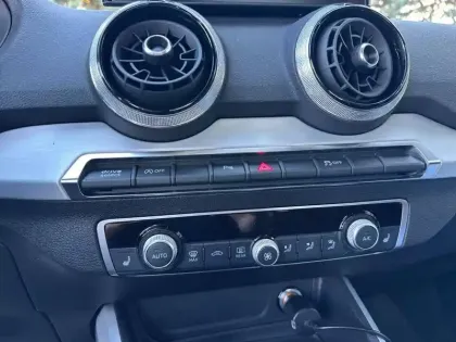 Photo 55 Audi Q2  35 TFSI 150 S tronic 7