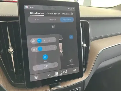 Photo 15 Volvo Xc60  T6 AWD Hybride rechargeable 253 ch+145 ch Geartronic 8