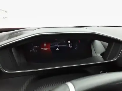 Photo 9 Peugeot 2008  PureTech 130 S&S BVM6