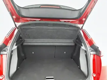 Photo 5 Peugeot 2008  PureTech 130 S&S BVM6