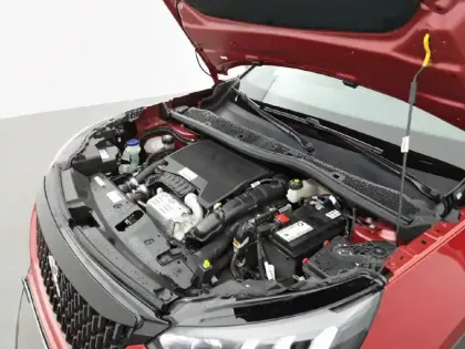 Photo 14 Peugeot 2008  PureTech 130 S&S BVM6