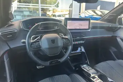 Photo 17 Peugeot 208  Hybrid 100 e-DCS6