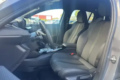 Photo 13 Peugeot 208  Hybrid 100 e-DCS6