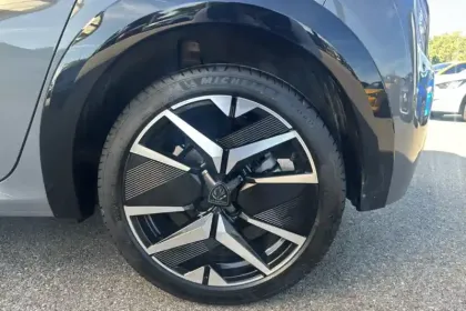 Photo 9 Peugeot 208  Hybrid 100 e-DCS6