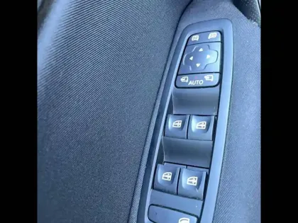 Photo 4 Renault Megane Mégane IV Estate E-TECH Plug-In Hybride 160 - 21N