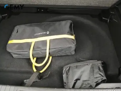 Photo 58 Renault Captur  E-Tech full hybrid 145