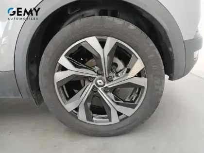 Photo 26 Renault Captur  E-Tech full hybrid 145