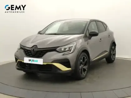 Photo 16 Renault Captur  E-Tech full hybrid 145
