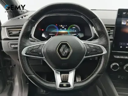 Photo 28 Renault Captur  E-Tech full hybrid 145