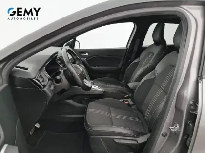 Photo 24 Renault Captur  E-Tech full hybrid 145