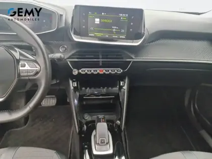 Photo 62 Peugeot 2008  PureTech 130 S&S EAT8