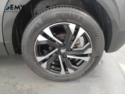 Photo 10 Peugeot 2008  PureTech 130 S&S BVM6