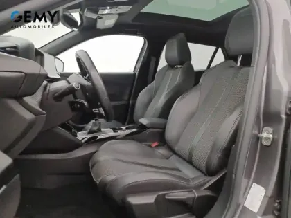 Photo 8 Peugeot 2008  PureTech 130 S&S BVM6