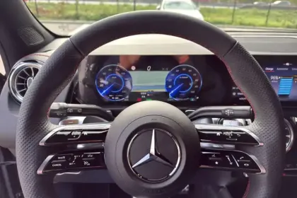 Photo 42 Mercedes EQB  250+